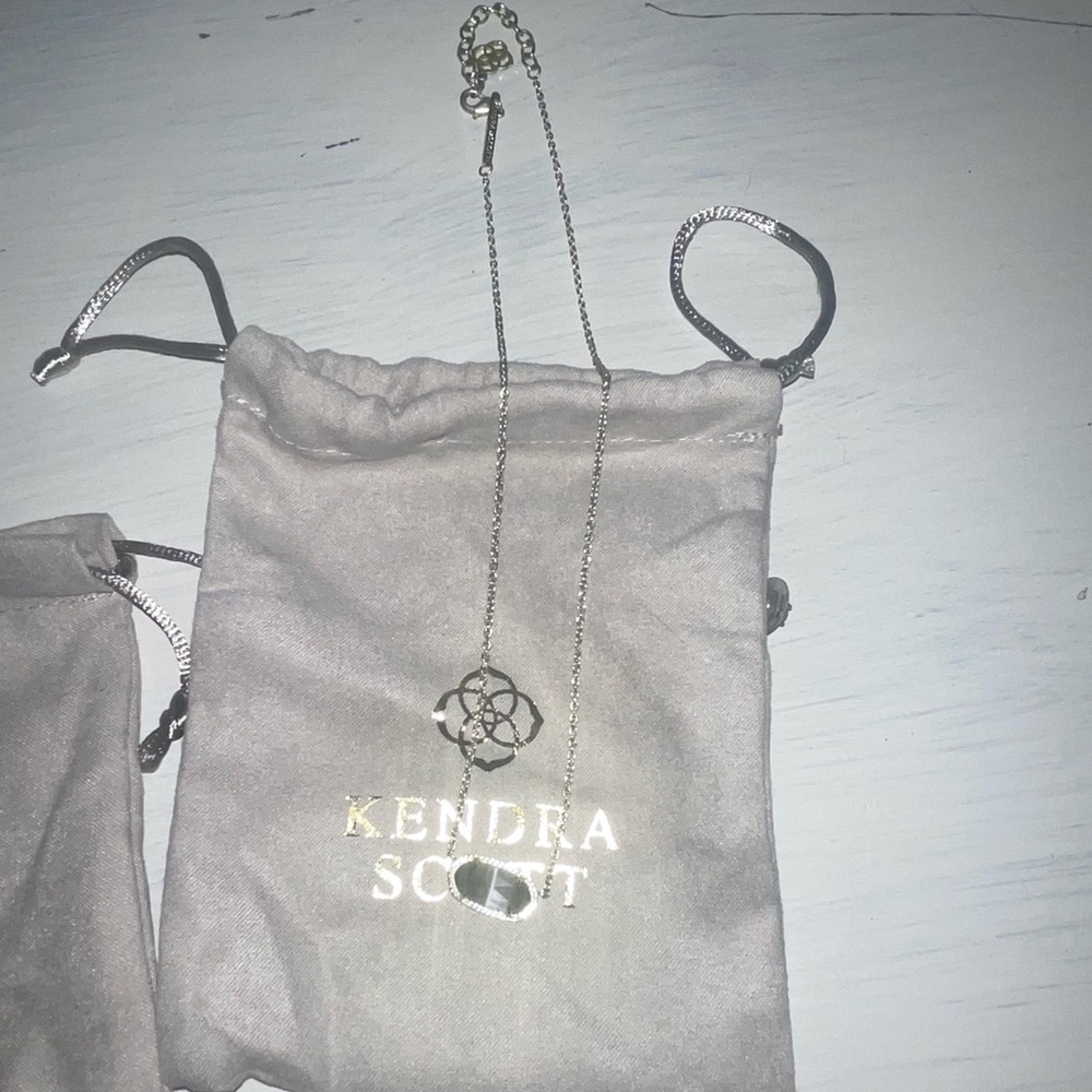 Kendra Scott Elisa Pendent Necklace